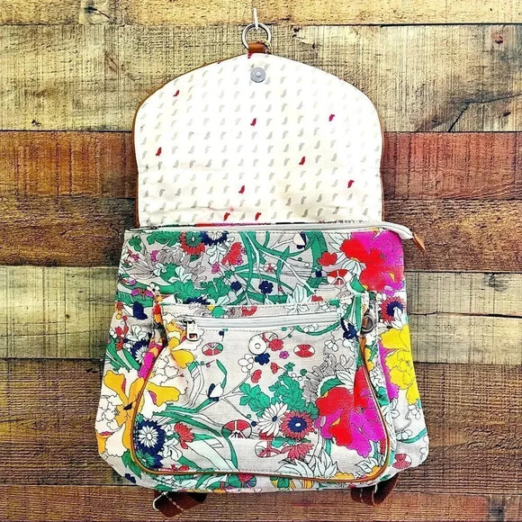 Sakroots Artist Circle Convertible Crossbody/Backpack - Picture 8 of 12